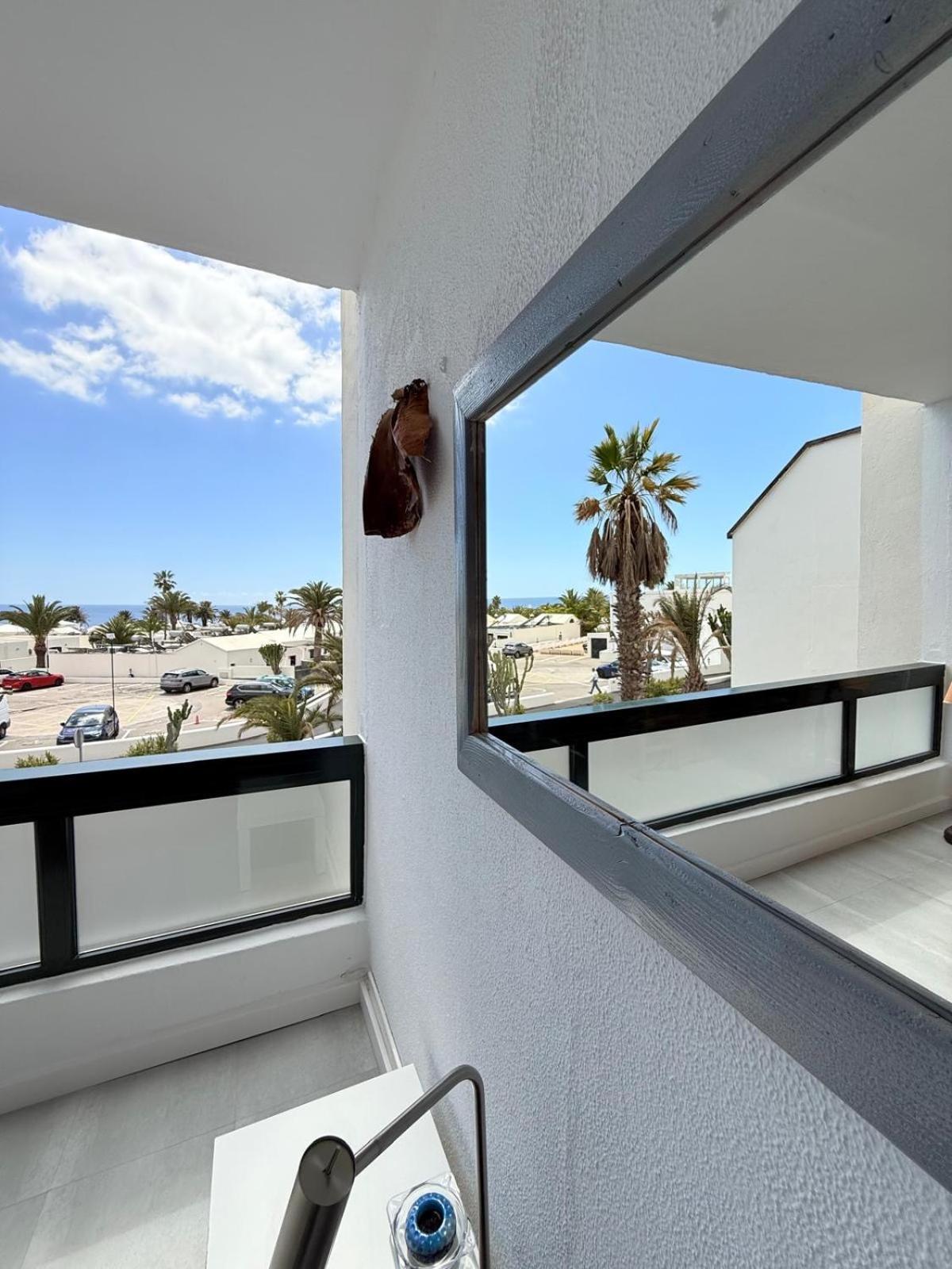 Al Sole Studios Residence Playa Roca Коста-Тегісе Екстер'єр фото