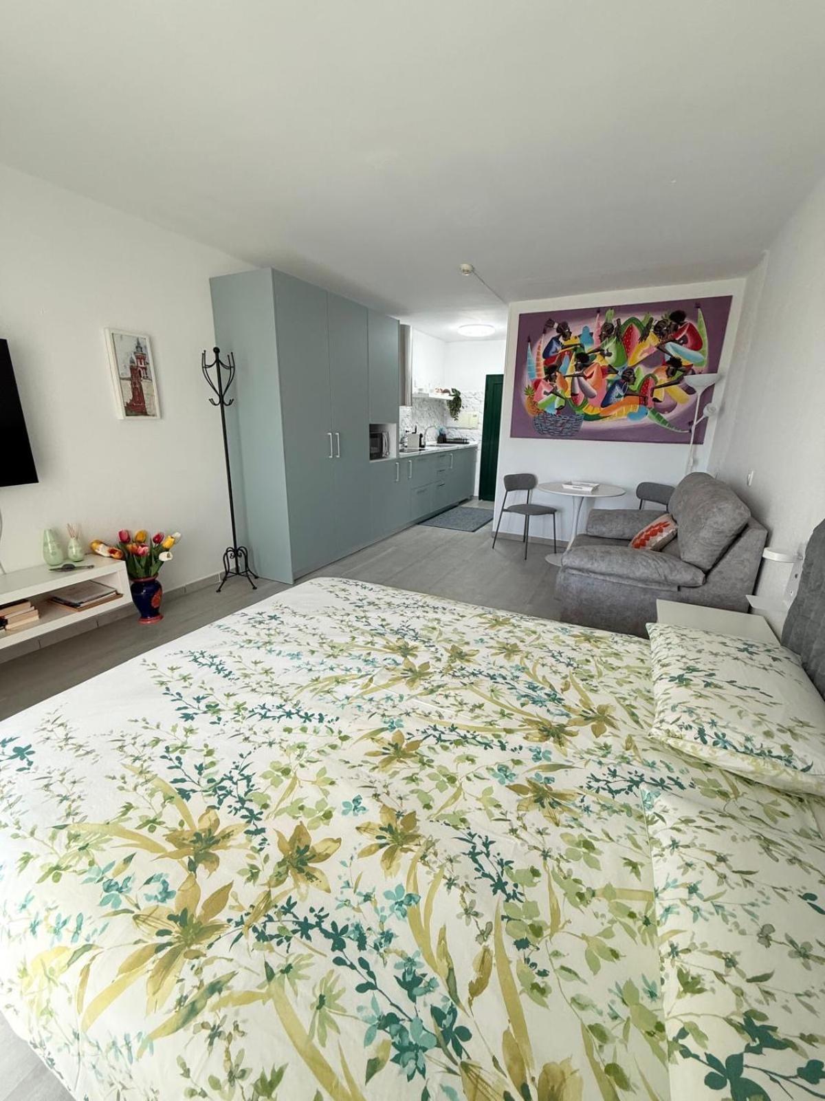 Al Sole Studios Residence Playa Roca Коста-Тегісе Екстер'єр фото