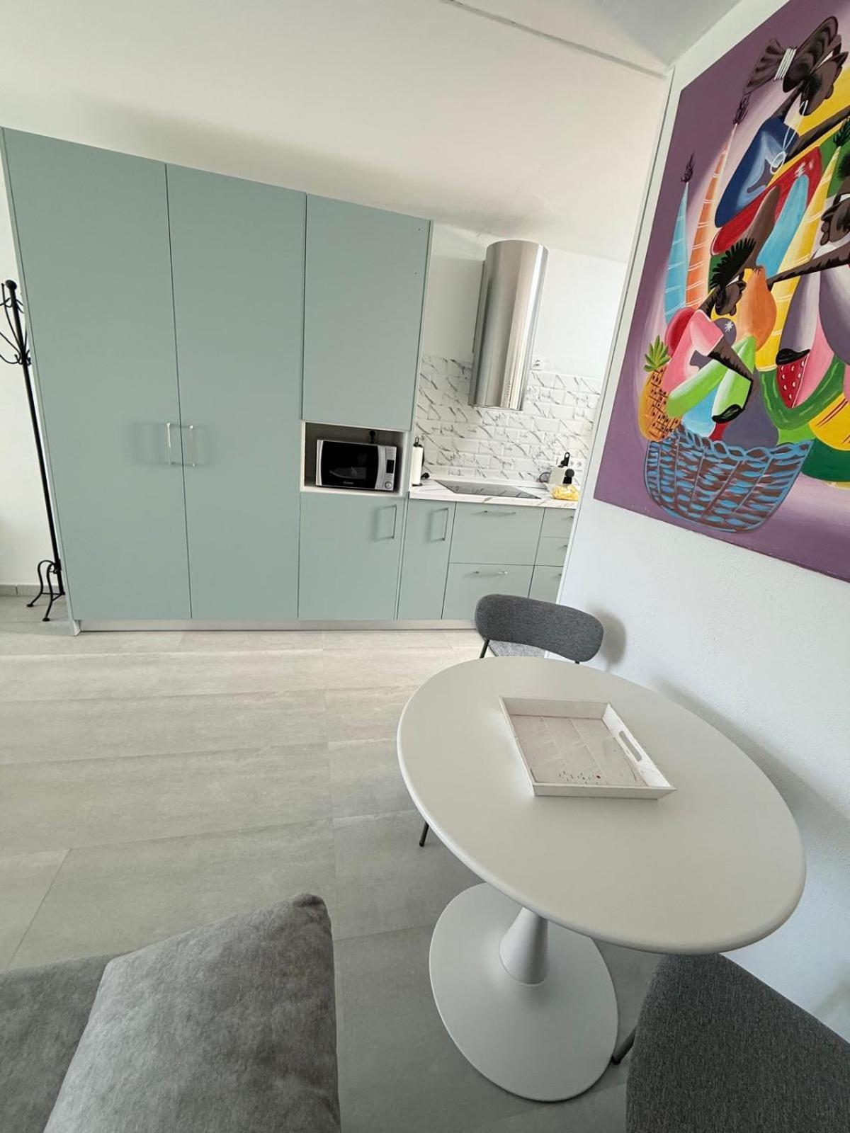 Al Sole Studios Residence Playa Roca Коста-Тегісе Екстер'єр фото